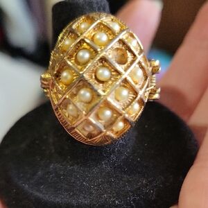 Elegant Gold and Pearl/Poison/ Perfume Women's Ring size 7